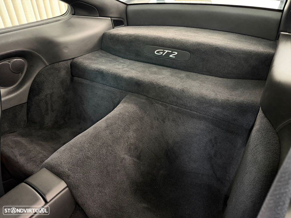 Porsche 911 (996) GT2 - 17
