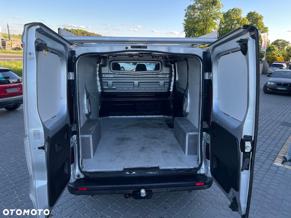 Opel Vivaro - 19