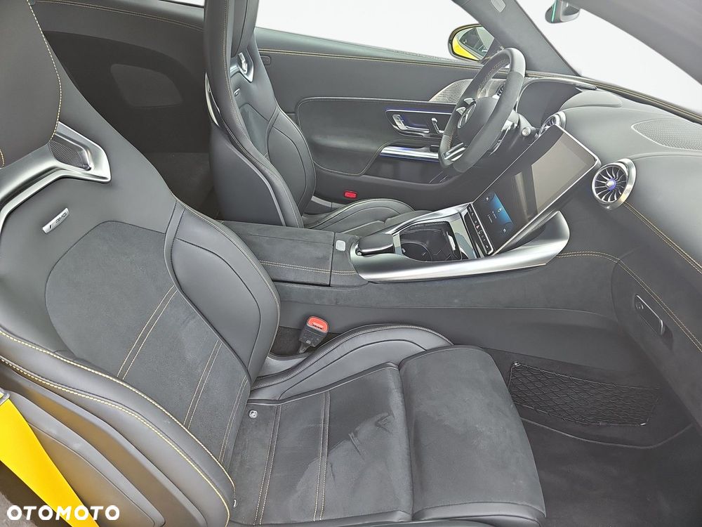 Mercedes-Benz AMG GT - 14