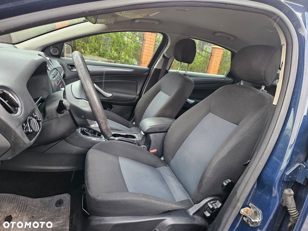 Ford Mondeo - 7