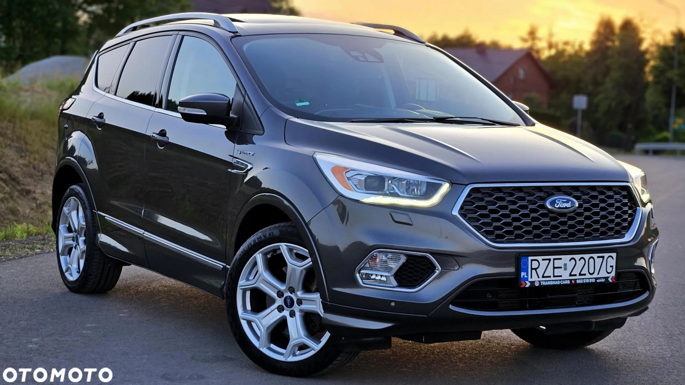 Ford Kuga 2.0 TDCi 4x4 Vignale - 3