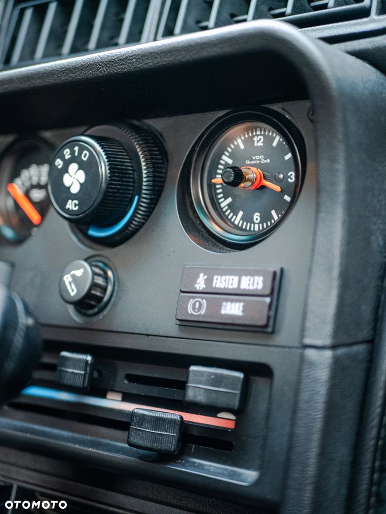 Porsche 924 - 14