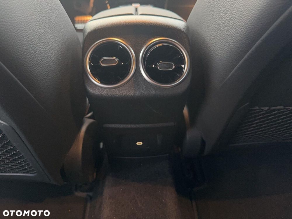 Mercedes-Benz Klasa A 200 d AMG Line 8G-DCT - 22