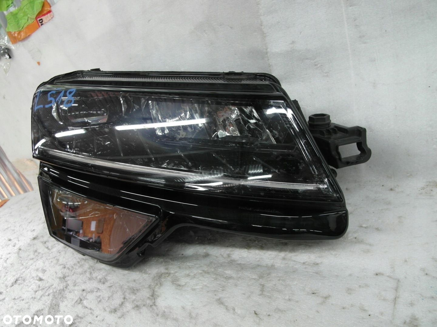 SKODA KAROQ FULL LED BDB LAMPA PRZEDNIA PRAWA - 4