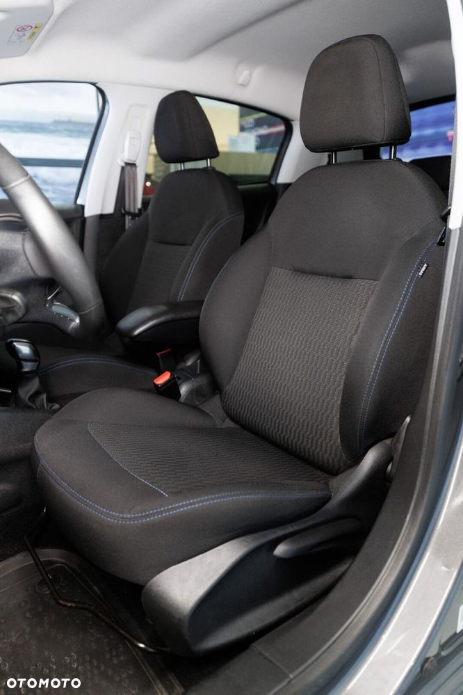 Peugeot 208 1.2 PureTech GPF Signature S&S - 8