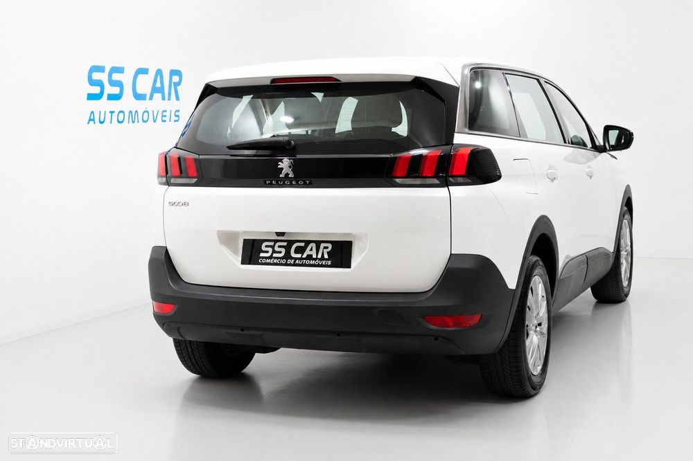 Peugeot 5008 1.2 PureTech Allure Pack EAT8 - 7