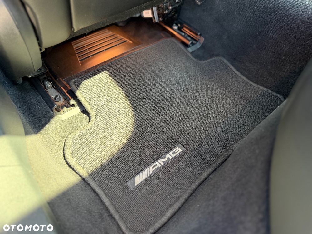 Mercedes-Benz Klasa E AMG 63 S 4Matic+ AMG Speedshift MCT-9G - 25