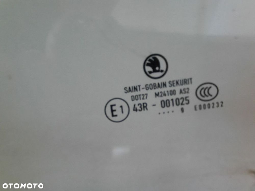 SKODA SUPERB 2 II 08-13 SZYBA DRZWI TYŁ LEWA TYLNA 43R-001025 9202 - 2
