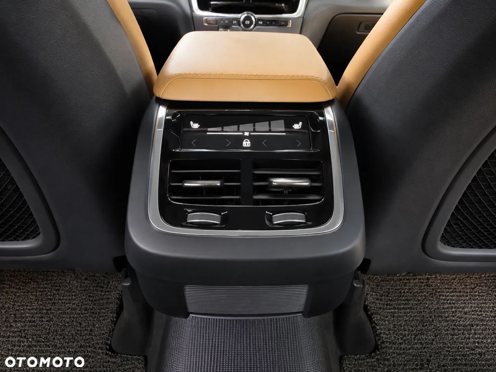 Volvo XC 60 D5 AWD Geartronic Inscription - 18