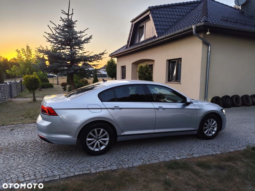 Volkswagen Passat 2.0 TDI EVO Business - 8