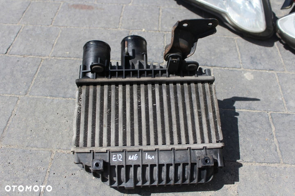 CHŁODNICA INTERCOOLER TOYOTA AVENSIS T25 COROLLA VERSO II