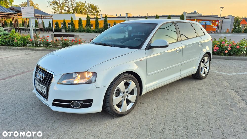 Audi A3 Sportback 2.0 TDI DPF Quattro Attraction - 3