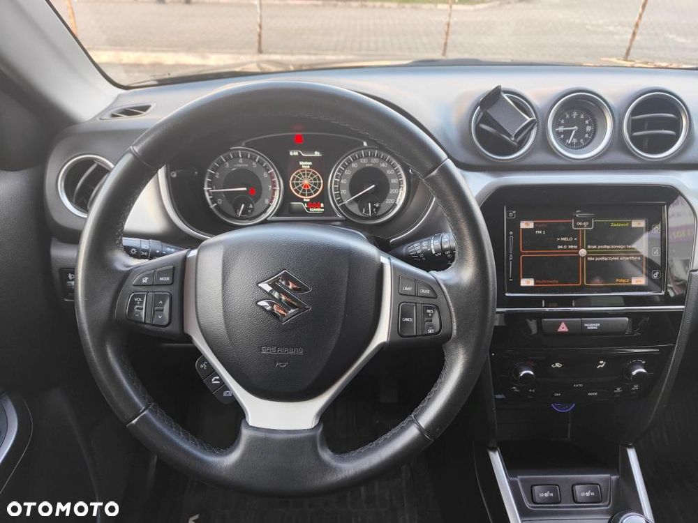 Suzuki Vitara 1.0 Boosterjet Premium 2WD - 12