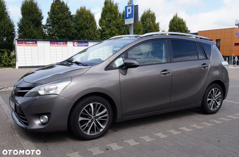 Toyota Verso 1.8 Prestige MS 7os EU6 - 4