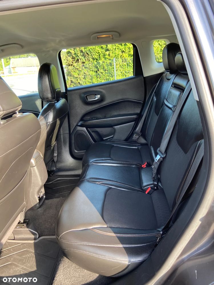 Jeep Compass 2.0 MultiJet Active Drive Longitude - 22