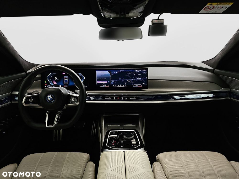BMW Seria 7 750e PHEV xDrive M Sport sport - 25