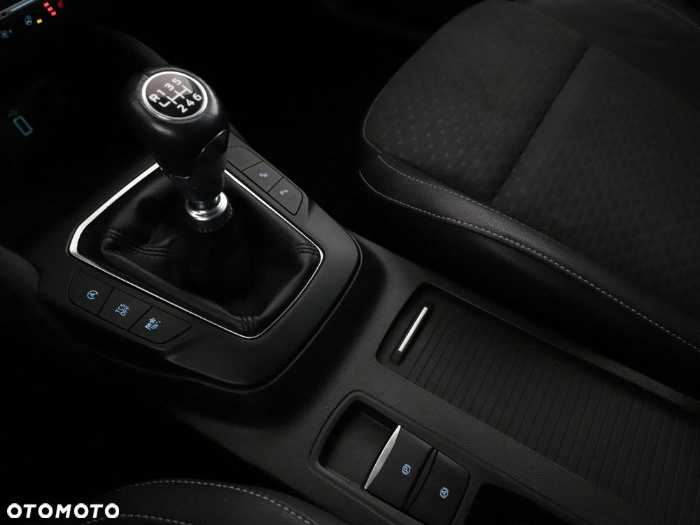 Ford Focus 1.5 EcoBlue STart-Stopp-System TITANIUM - 29