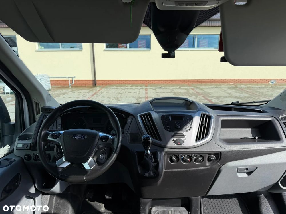 Ford Transit - 22