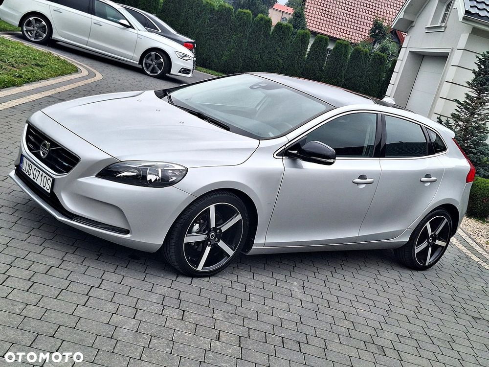 Volvo V40 D2 Momentum - 13