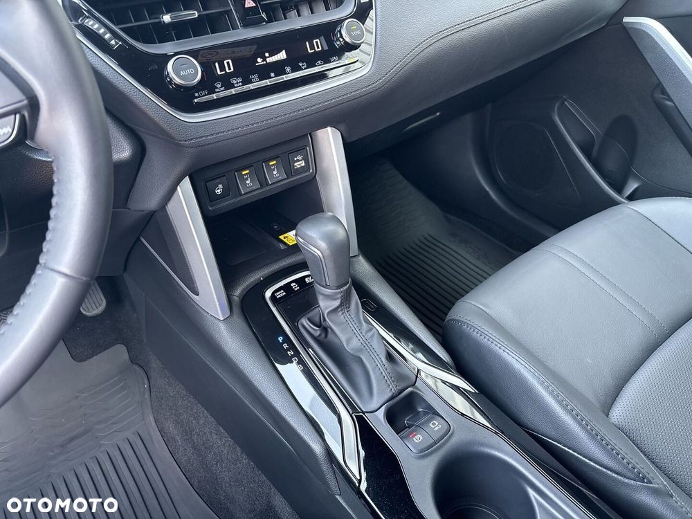 Toyota Corolla Cross 2.0 Hybrid Executive AWD - 18