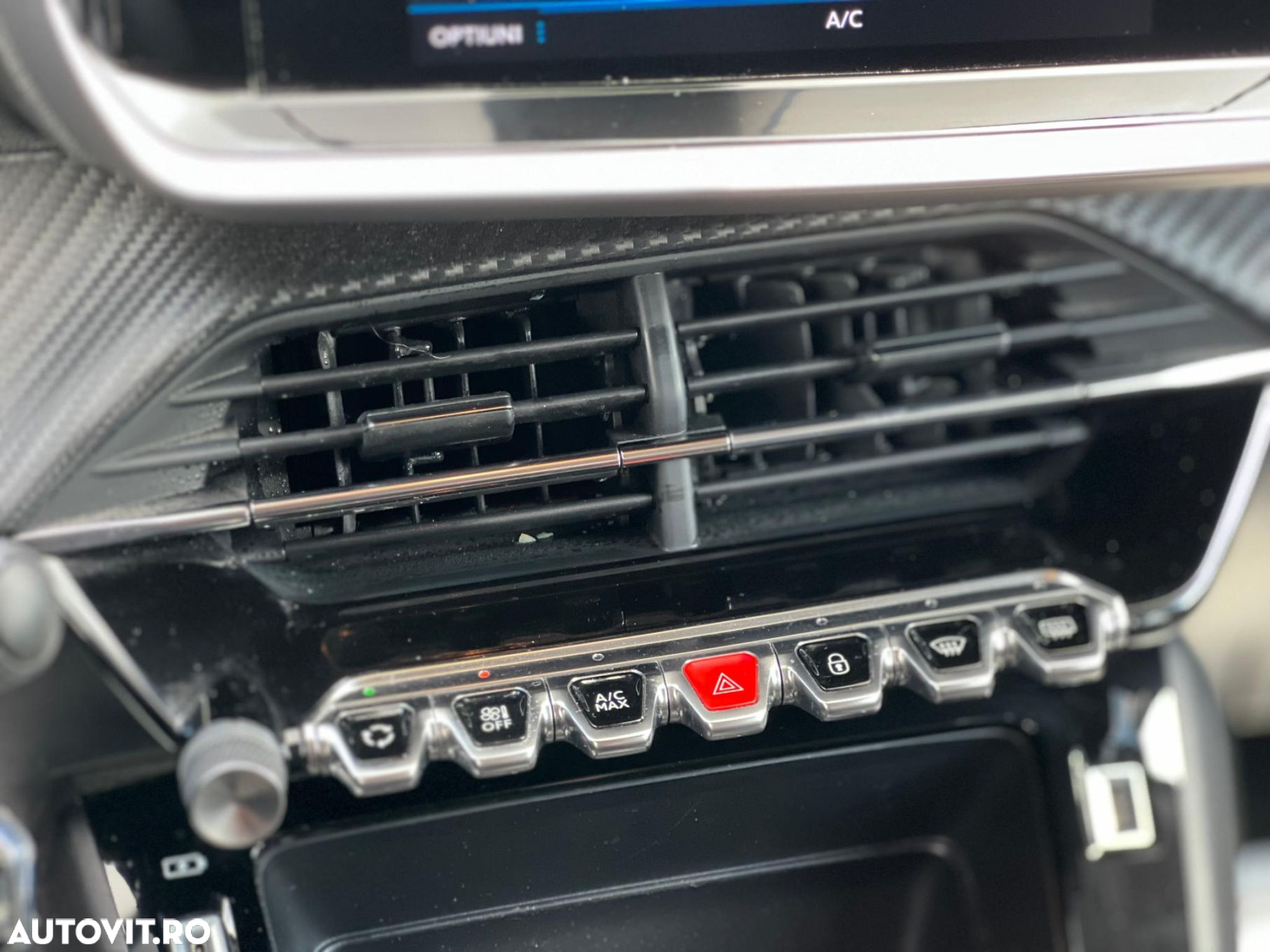 Peugeot 2008 1.2 L PureTech STT EAT8 Allure - 10