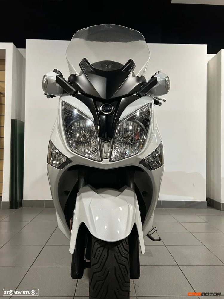 Sym GTS - 2