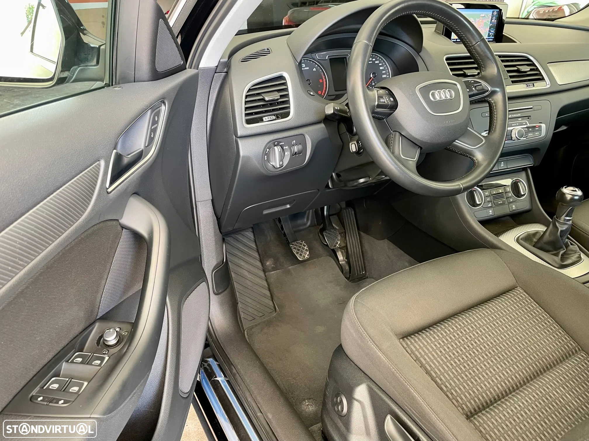 Audi Q3 2.0 TDI Design - 34