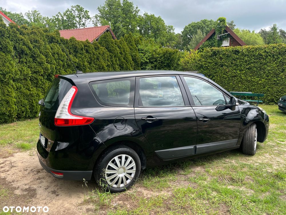 Renault Grand Scenic Gr 1.9 dCi Privilege Euro5 - 5