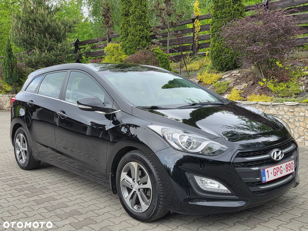 Hyundai i30 Kombi 1.6 GDi DCT Premium - 15