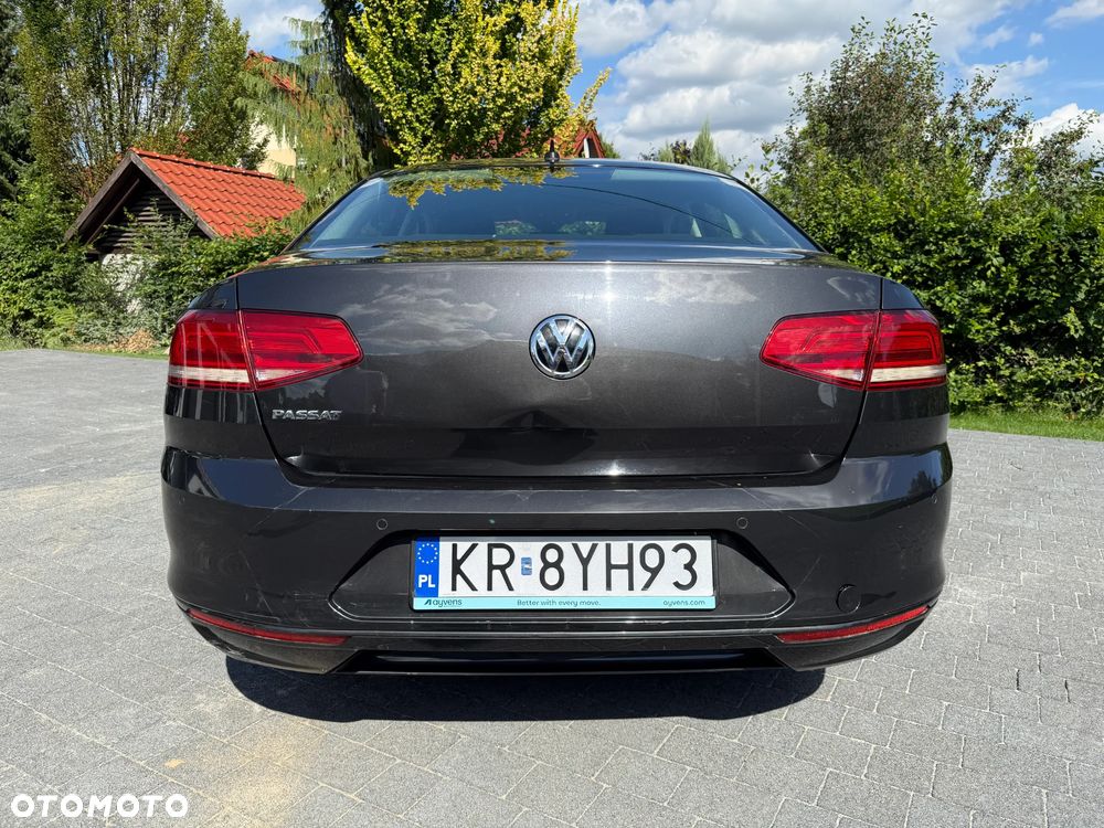 Volkswagen Passat 2.0 TDI SCR Comfortline DSG - 4