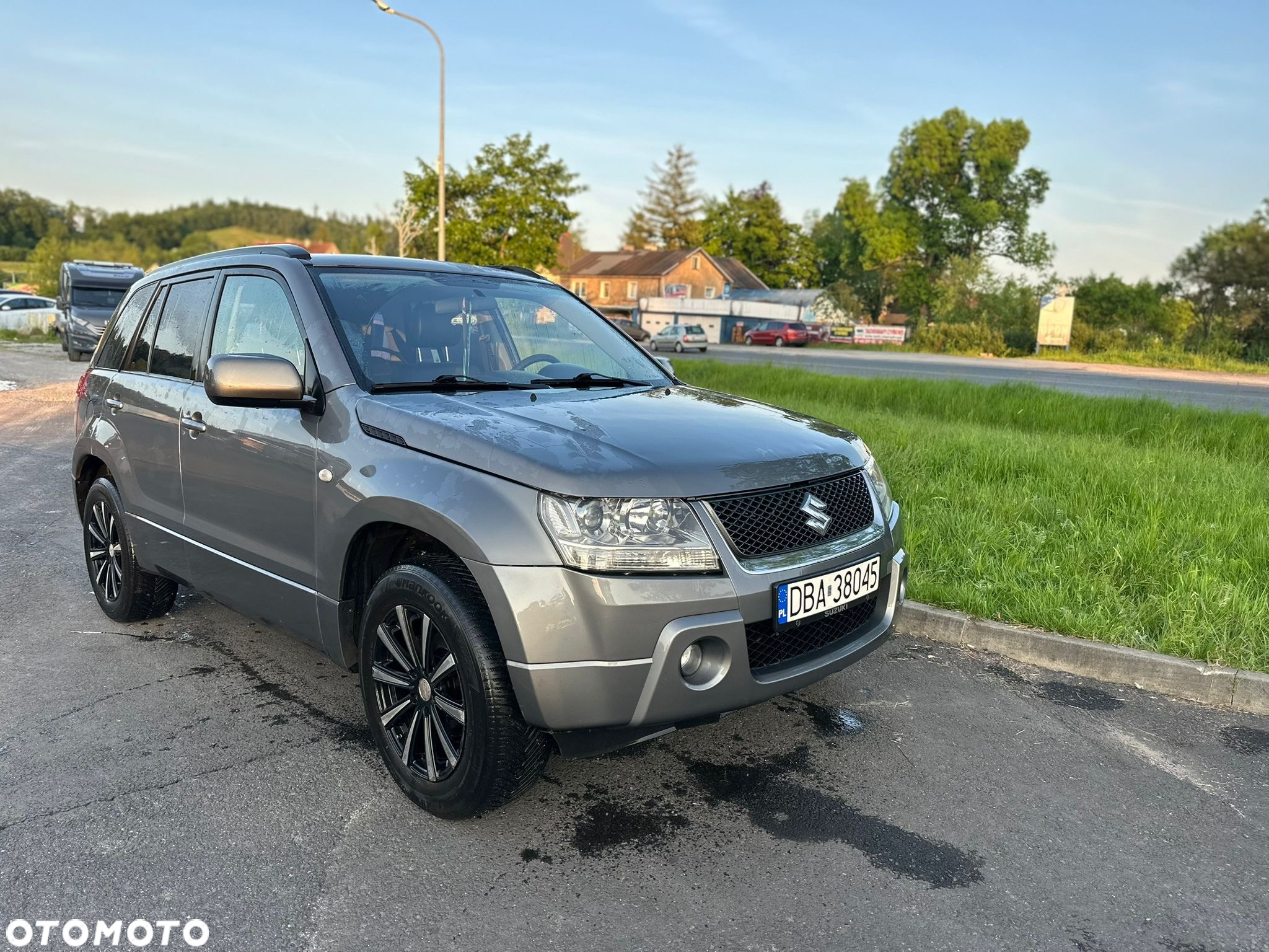 Suzuki Grand Vitara 2.0 - 6