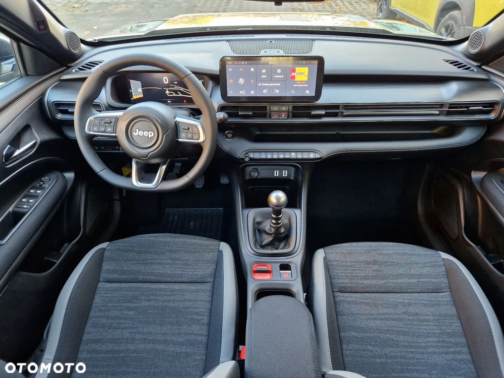 Jeep Avenger 1.2 T3 Longitude - 23