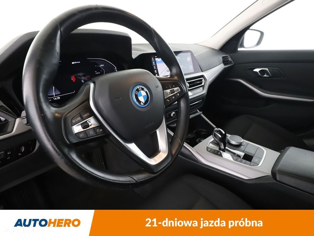 BMW Seria 3 - 12