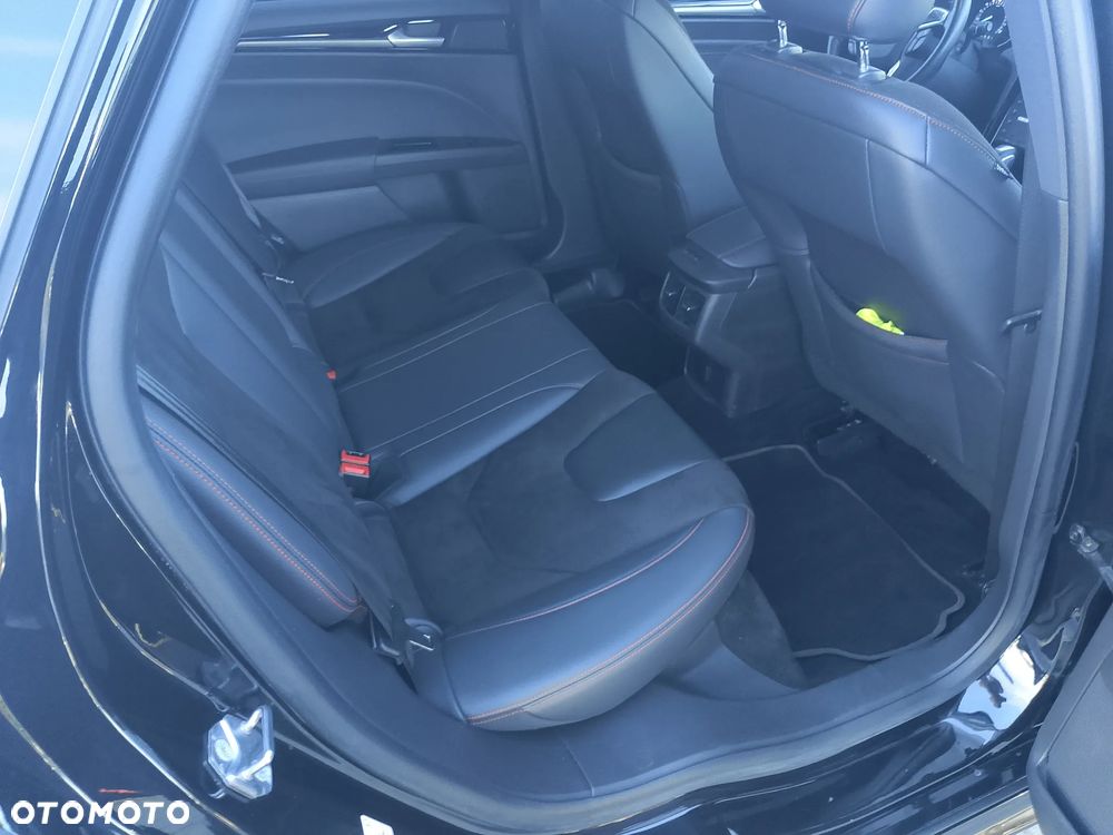 Ford Mondeo - 13