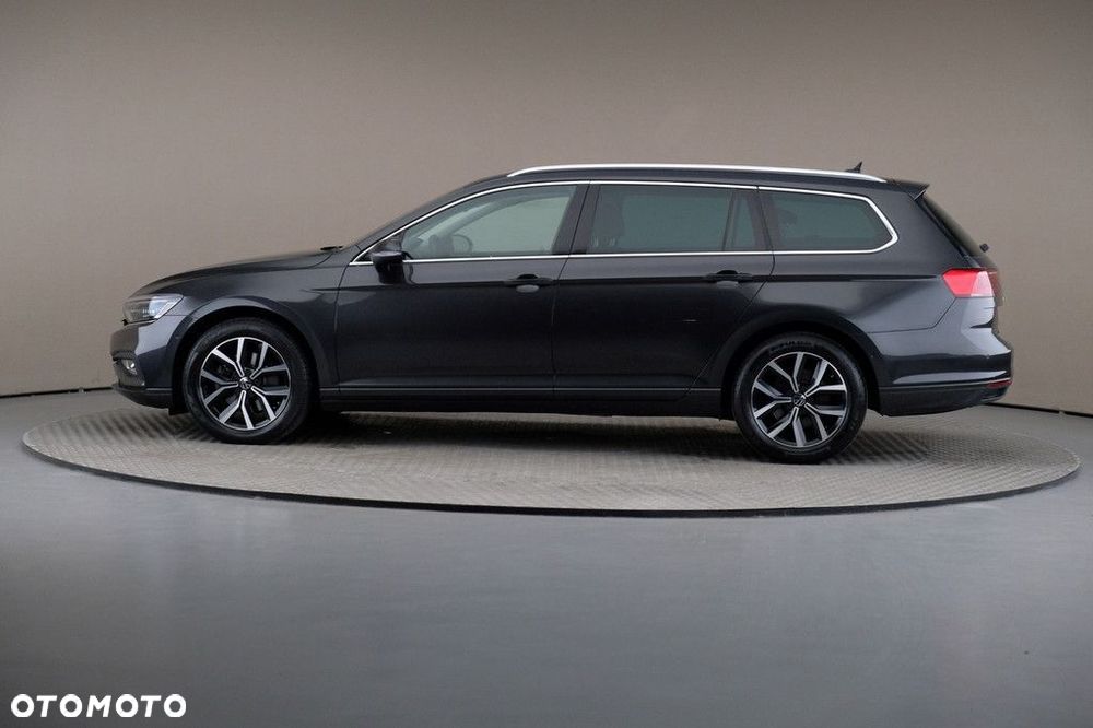 Volkswagen Passat Variant 2.0 TDI SCR Business DSG - 4