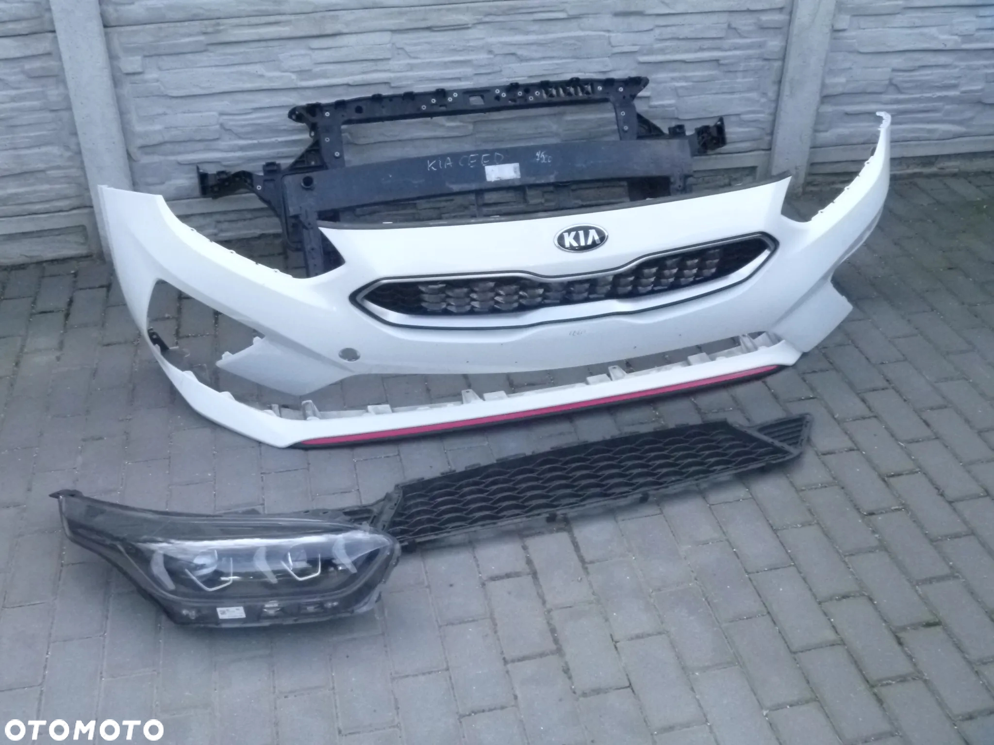 KIA CEED 3 III GT 2018-ZDERZAK PRZEDNI ATRAPA KRATKA ORYGINAŁ ŁADNY - 2