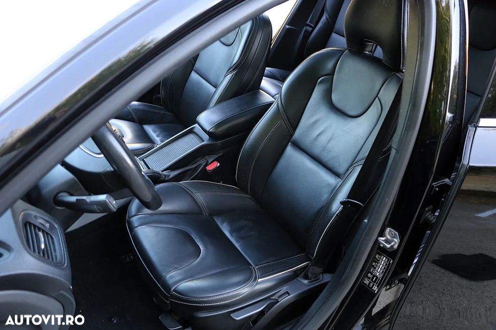 Volvo V40 D3 Aut. R-Design - 19