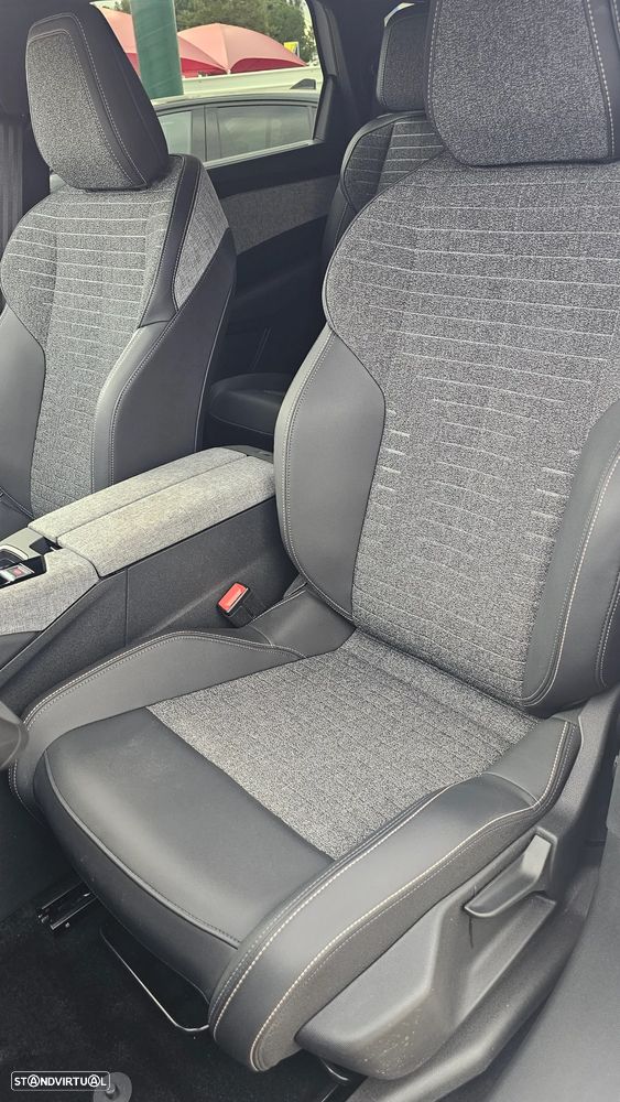 Peugeot 5008 1.2 Hybrid Allure e-DCS6 - 45