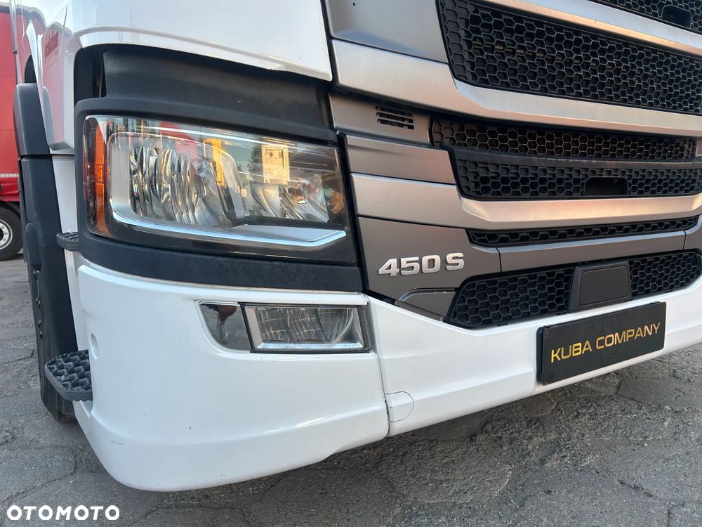 Scania S450 RETARDER / LED / NAWIGACJA / WIRTUALNE ZEGARY / 2 ZBIORNIKI PALIWOWE / LODÓWKA / PRZEBIEG 756 TYS. KM / SCANIA z POLSKIEGO SALONU / 2020 ROK !! - 18