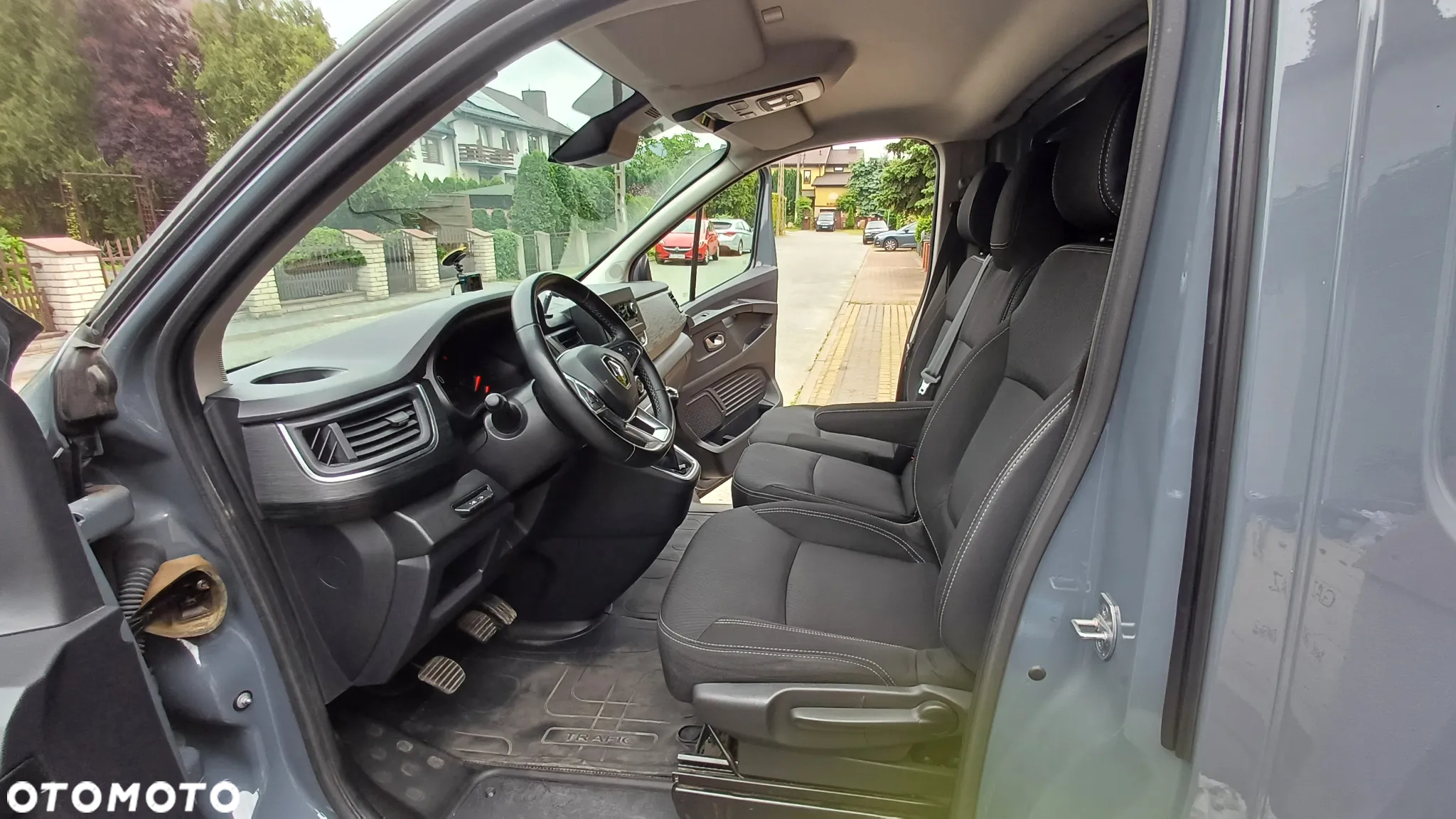 Renault Trafic - 10
