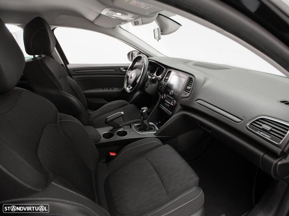 Renault Mégane 1.5 Blue dCi Limited - 8