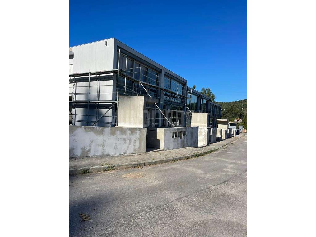 Moradia banda Tebosa - Grande imagem: 2/20