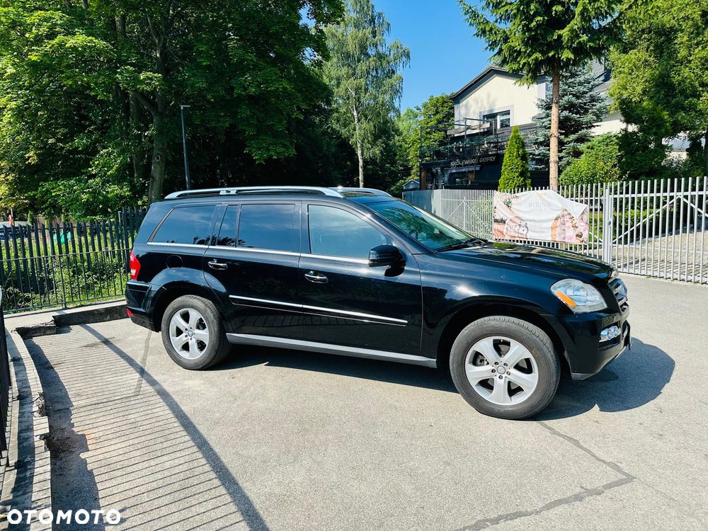 Mercedes-Benz GL 450 - 4