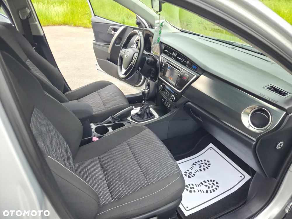 Toyota Auris 1.6 Valvematic Life - 16