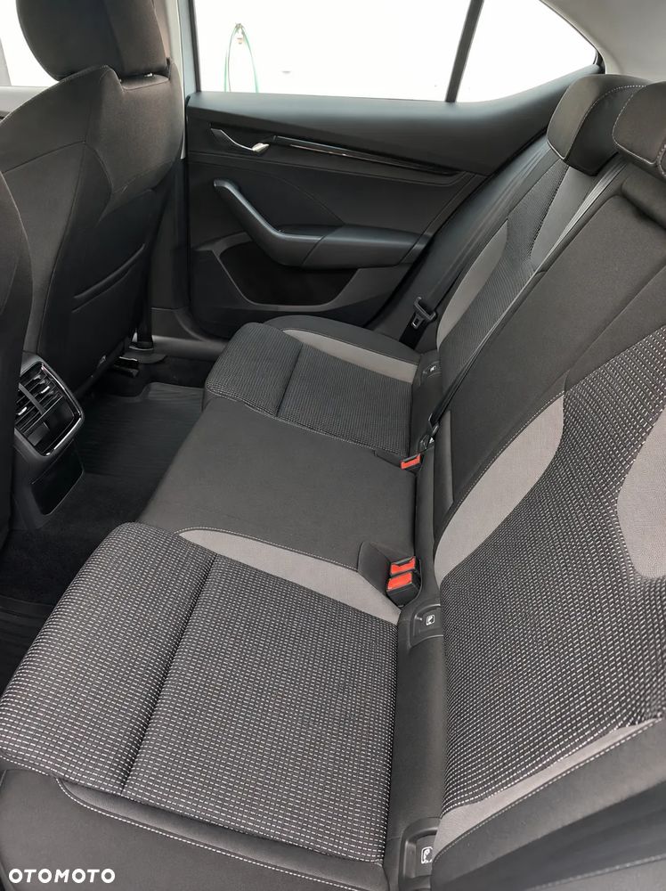 Skoda Octavia 1.0 TSI Ambition - 10