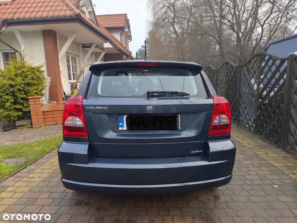 Dodge Caliber - 5