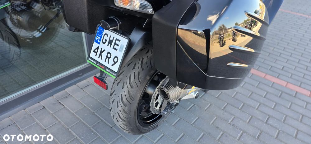 Kawasaki GTR - 21