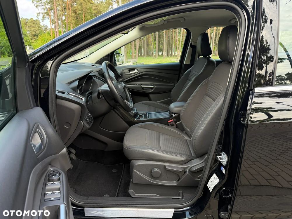 Ford Kuga 2.0 TDCi FWD Titanium - 10