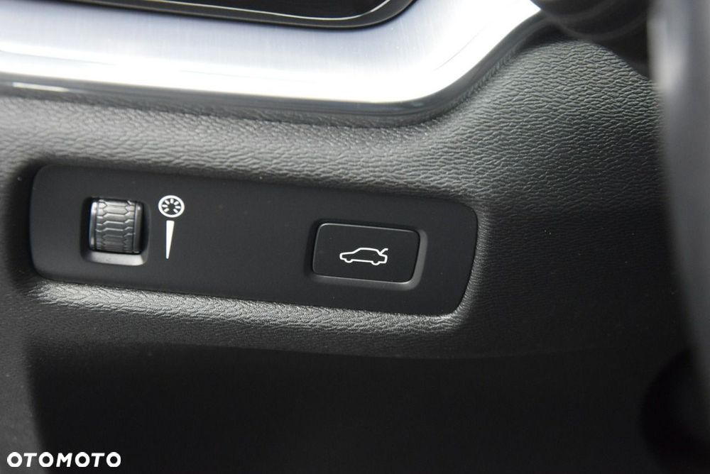 Volvo V60 D3 Momentum - 38