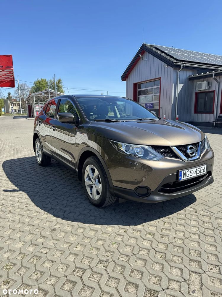 Nissan Qashqai 1.2 DIG-T Visia Xtronic - 1